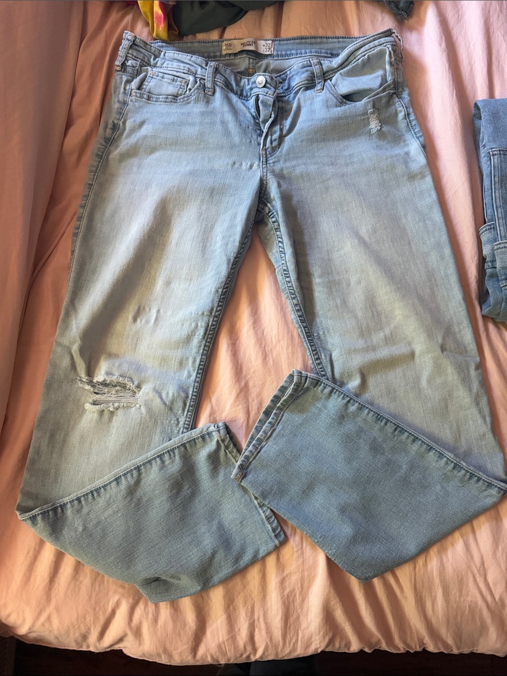 Hollister Light Wash Distressed Women’s Jeans